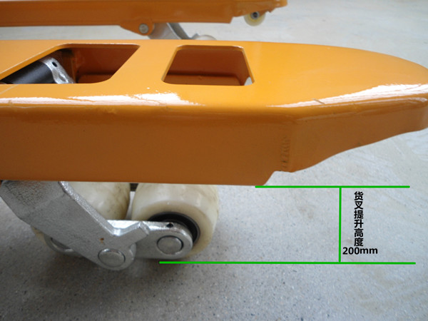 2噸手動(dòng)液壓叉車一站式廠家供應(yīng)地牛多少錢--河北東圣吊索具制造有限公司--小型攪拌機(jī)|石材夾具|液壓堆高車|手動(dòng)叉車 2噸手動(dòng)液壓叉車一站式廠家供應(yīng)地牛多少錢--河北東圣吊索具制造有限公司--小型攪拌機(jī)|石材夾具|液壓堆高車|手動(dòng)叉車