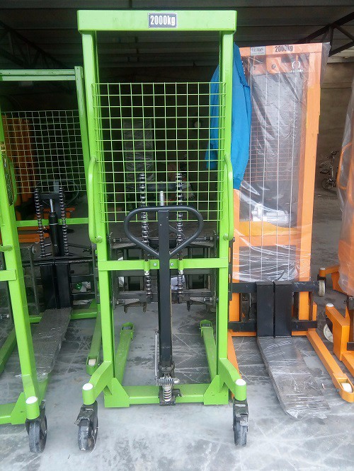 手動(dòng)液壓堆高車廠家液壓堆高車產(chǎn)品展示--河北東圣吊索具制造有限公司--小型攪拌機(jī)|石材夾具|液壓堆高車|手動(dòng)叉車 手動(dòng)液壓堆高車廠家液壓堆高車產(chǎn)品展示--河北東圣吊索具制造有限公司--小型攪拌機(jī)|石材夾具|液壓堆高車|手動(dòng)叉車