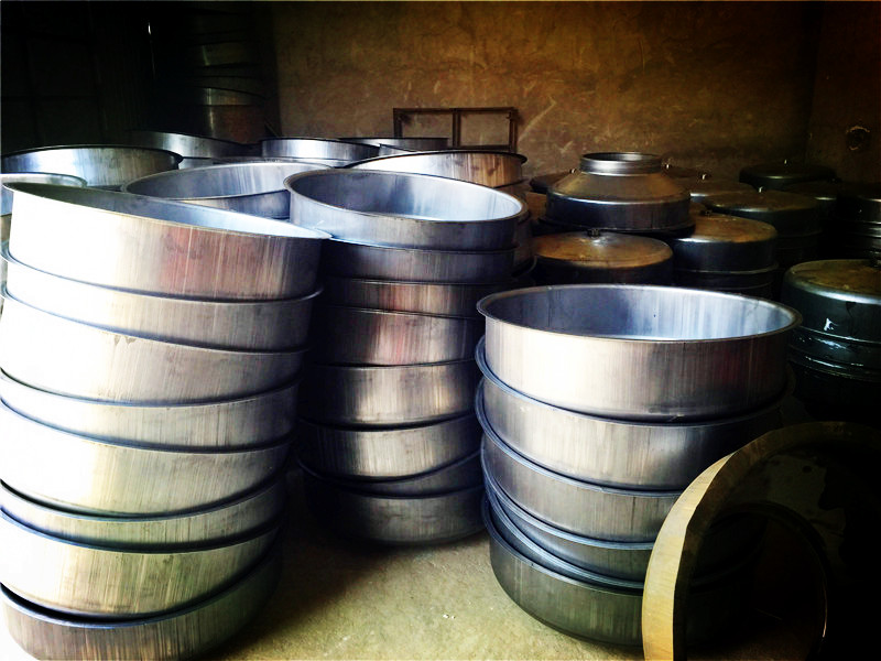 整潔有序車間體現(xiàn)小型攪拌機(jī)廠家生產(chǎn)車間規(guī)范秩序--河北東圣吊索具制造有限公司--小型攪拌機(jī)|石材夾具|液壓堆高車|手動(dòng)叉車 整潔有序車間體現(xiàn)小型攪拌機(jī)廠家生產(chǎn)車間規(guī)范秩序--河北東圣吊索具制造有限公司--小型攪拌機(jī)|石材夾具|液壓堆高車|手動(dòng)叉車