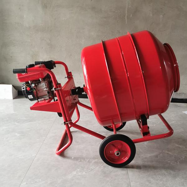 在室外使用汽油款攪拌機需要做好防護(hù)工作